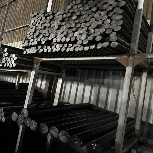 CÂY NHỰA PE MÀU ĐEN GIÁ RẺ