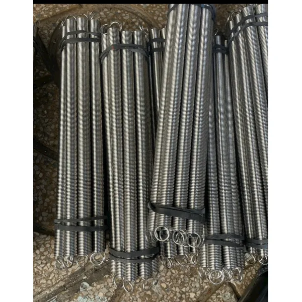Lò xo kéo phi 3x0.6x50mm bằng thép đàn hồi chịu tải lực căng tốt