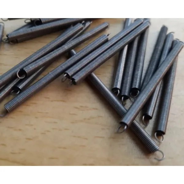 Lò xo kéo thép phi 3mm sợi 1mm dài 50mm