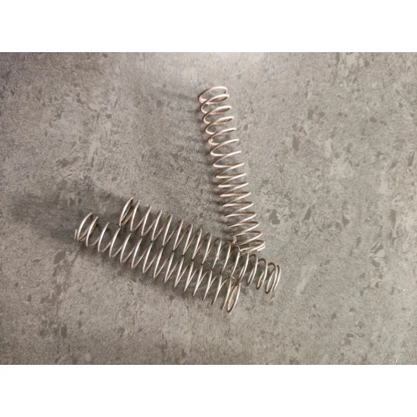 Lò xo nén phi 3x0.5x20mm